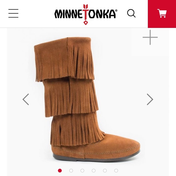 Excellent Condition Minnetonka Boot - Picture 2 of 4